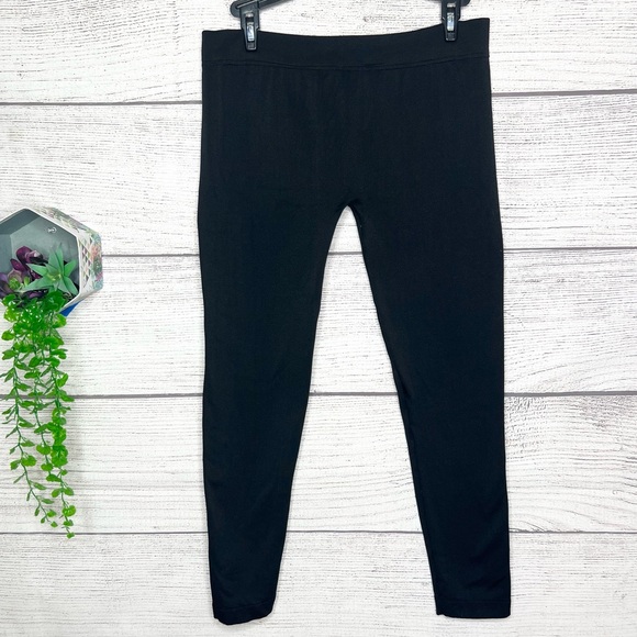 Icon Apparel Black Low Rise Cropped Leggings Size M/L Warm Stretch Layering Cozy - Picture 6 of 6